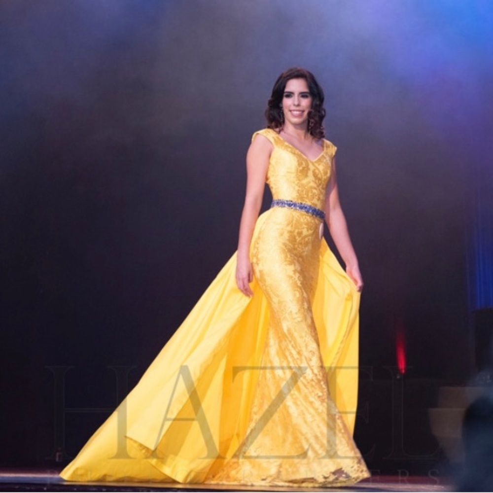 Yellow gown with skirt